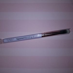 Elizabeth Mott Tapered Blending Brush